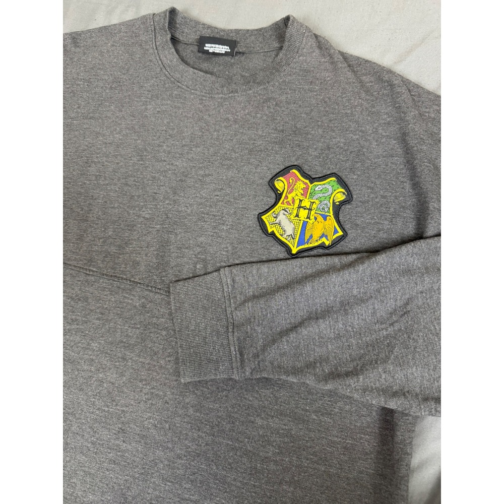 Harry Potter Hogwarts Crewneck Pullover Long Sleeve Mens XXL‎ Crest Patch Gray